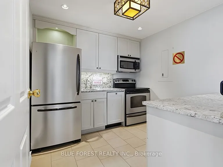 7 Picton St #904 — Photo 32