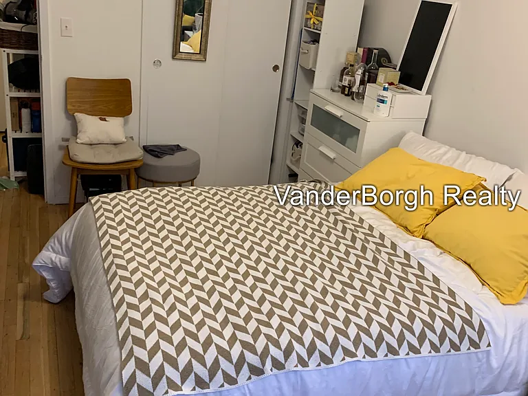 151 E 3rd St #4C — Photo 8