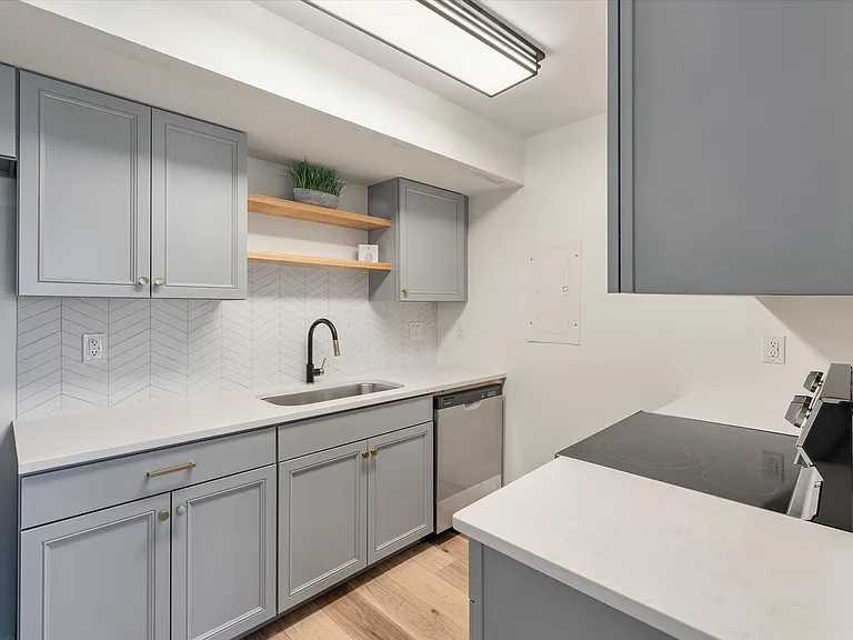 2494 Etiwan Ave #K11 — Photo 10