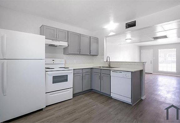 2nd image of 315 Rose St #315A