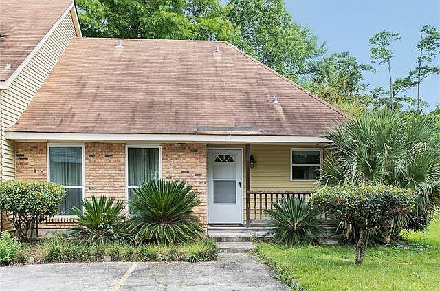 1st image of 122 Napoleon Ave #122