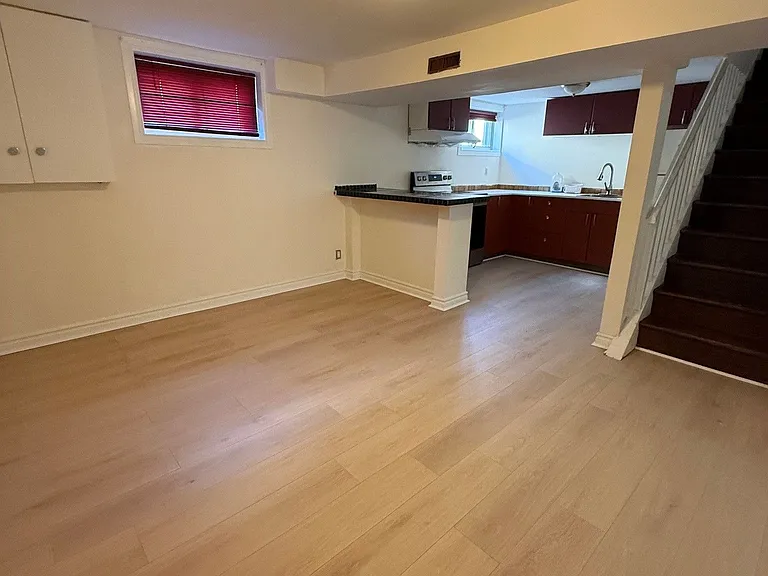 93 Morgan Ave — Photo 4