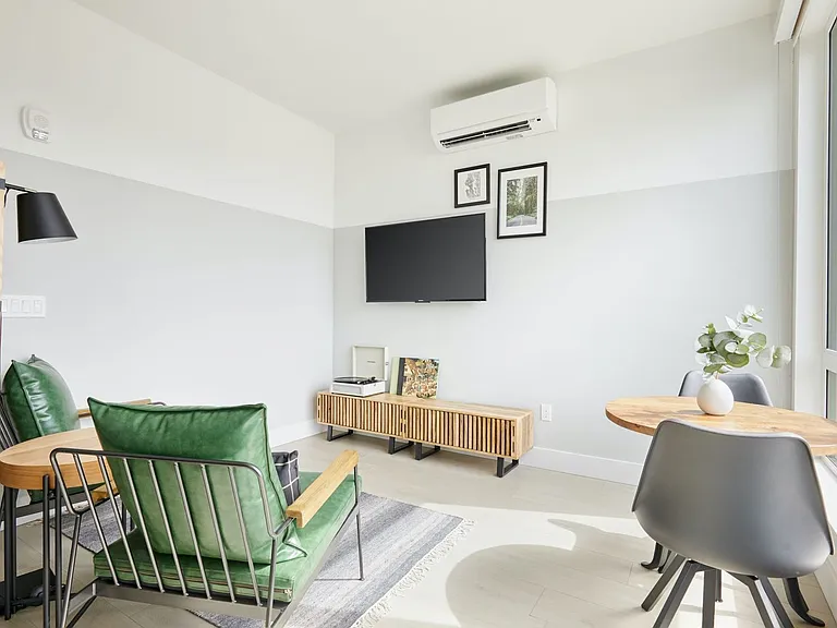 Solis Apartments — Photo 19