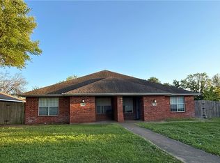 2028 Legacy Ln, College Station, TX 77840