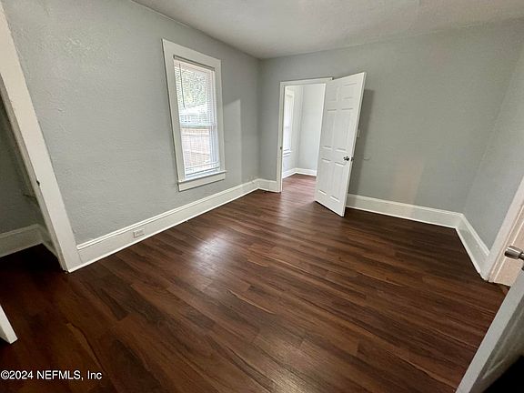 4th image of 157 WILLOW BRANCH Avenue
