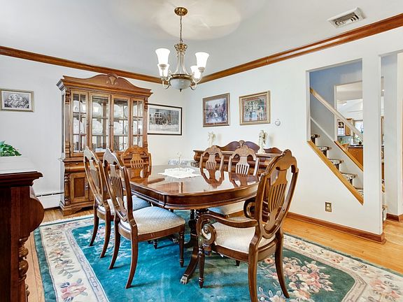 3rd image of 66 Kipp Ave