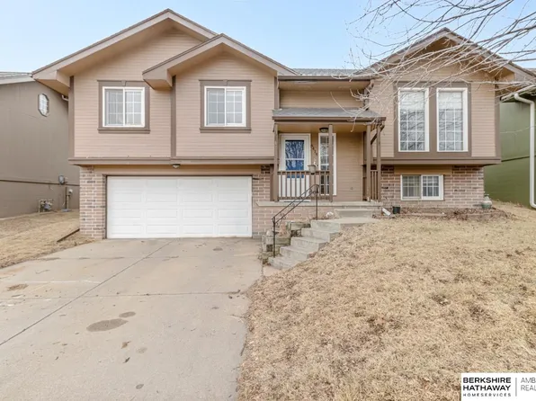 8414 Girard St, Omaha, NE 68122