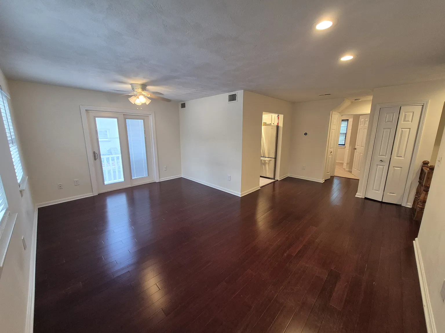 48 Ash Ave — Photo 2