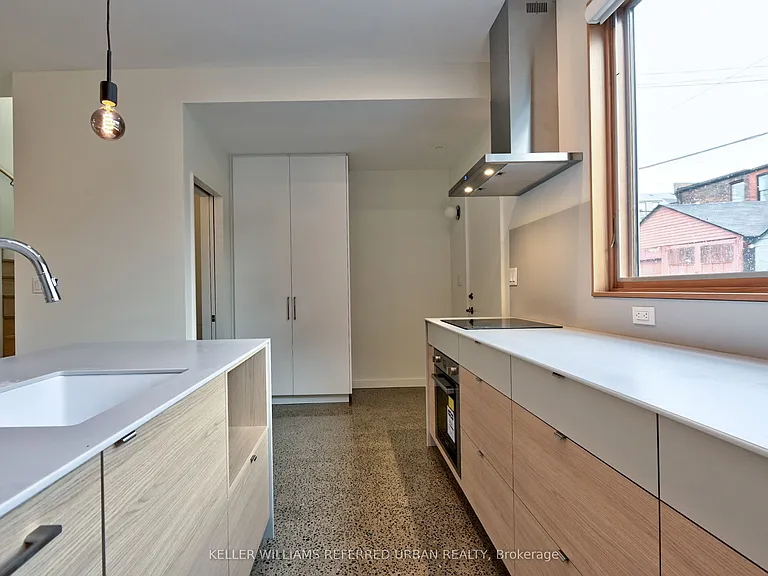 37 Margueretta St #LANEWAY — Photo 6