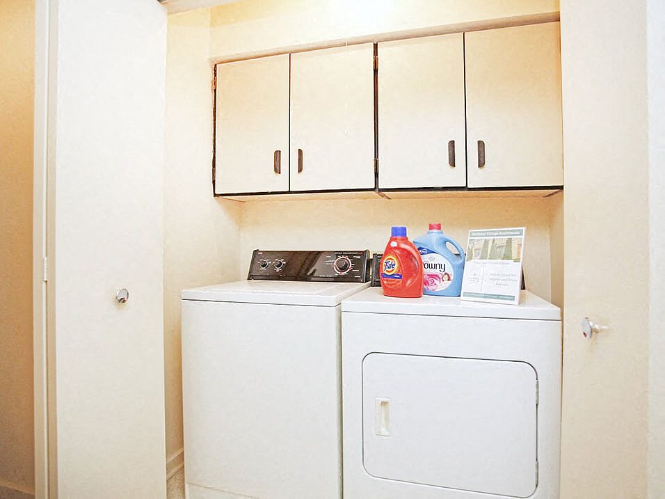 Washer/Dryer Connections Available