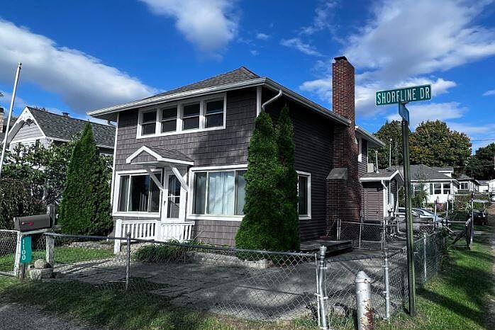 1st image of 1100 Shoreline Dr