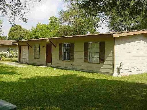 1st image of 6011 ROYAL VALLEY DR