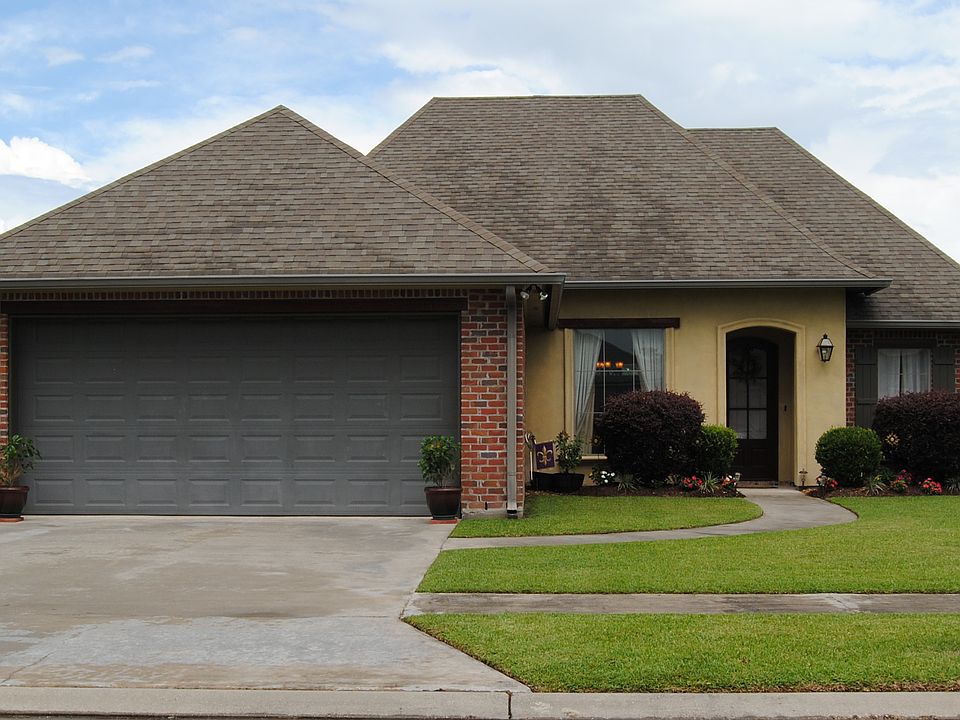 1st image of 217 Brookhaven Dr