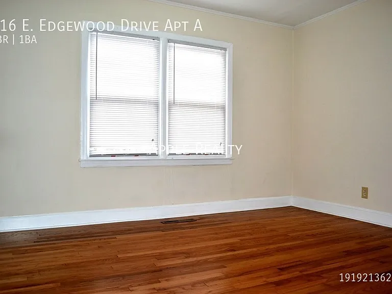 116 E Edgewood Dr #A — Photo 2