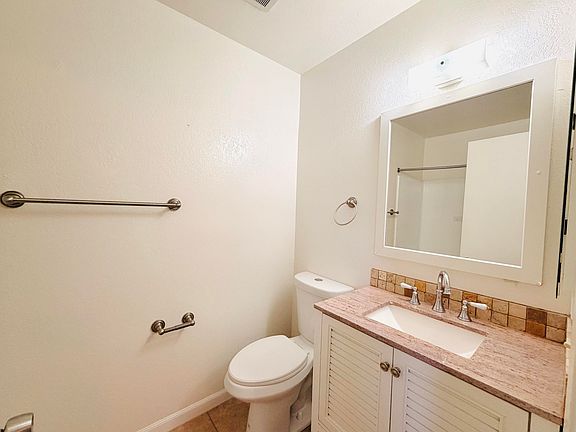 5th image of 521 W Montecito St APT 10