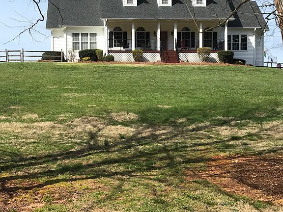 3rd image of 5712 Winding Creek Ln