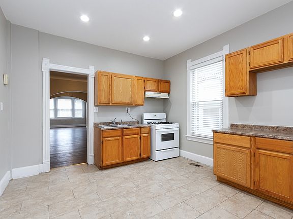 4th image of 6946 S Woodlawn Ave