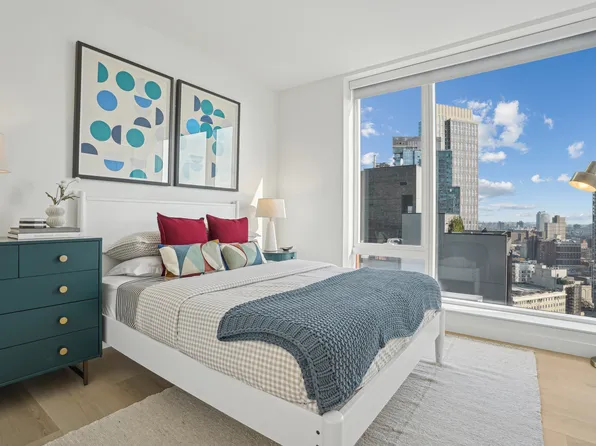 17 Hanover Place image 12 of 14