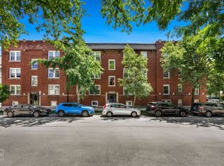 3007 N Clifton Ave #202, Chicago, IL 60657