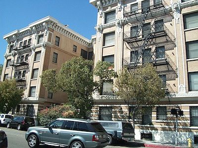 2nd image of 1621 S Grand Ave APT 400