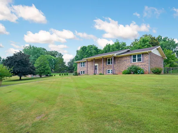 1910 Bay Hill Dr, Hixson, TN 37343