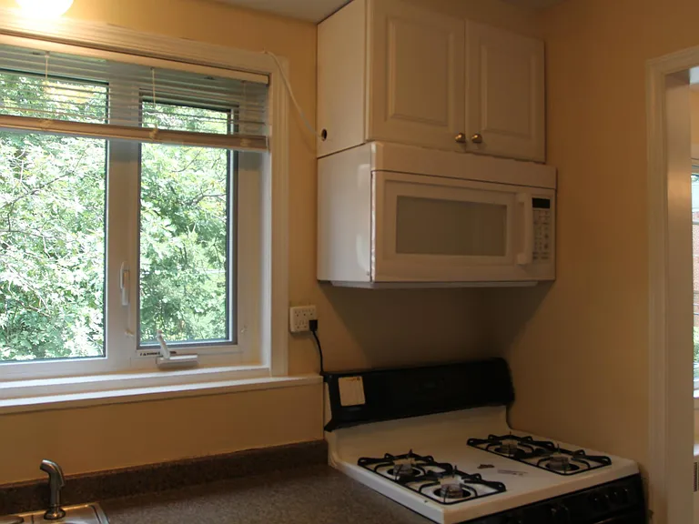 10417 Montrose Ave #202 — Photo 6