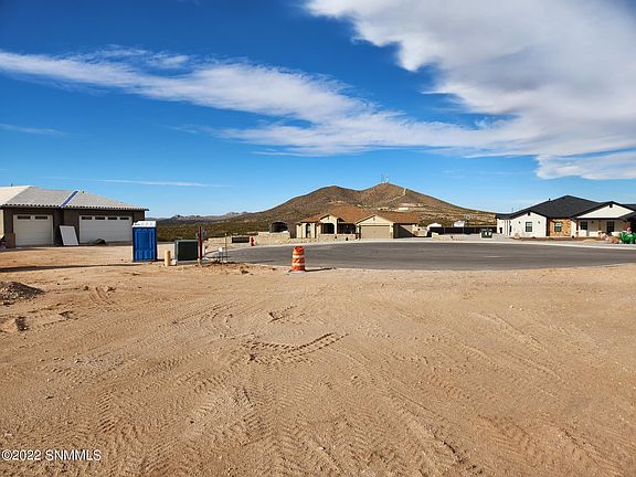 5th image of 3220 Calle Rancho Caballo