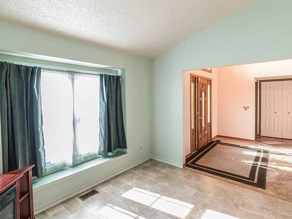 5th image of 3967 Lancaster Ct