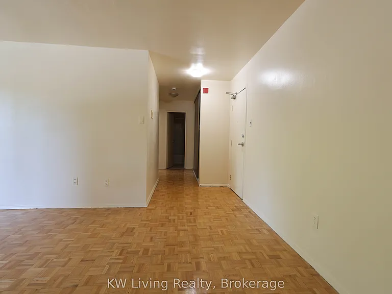 33 Central Pkwy W #203 — Photo 18