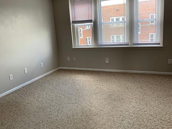 3rd image of 1501 Morgantown Ave APT 33