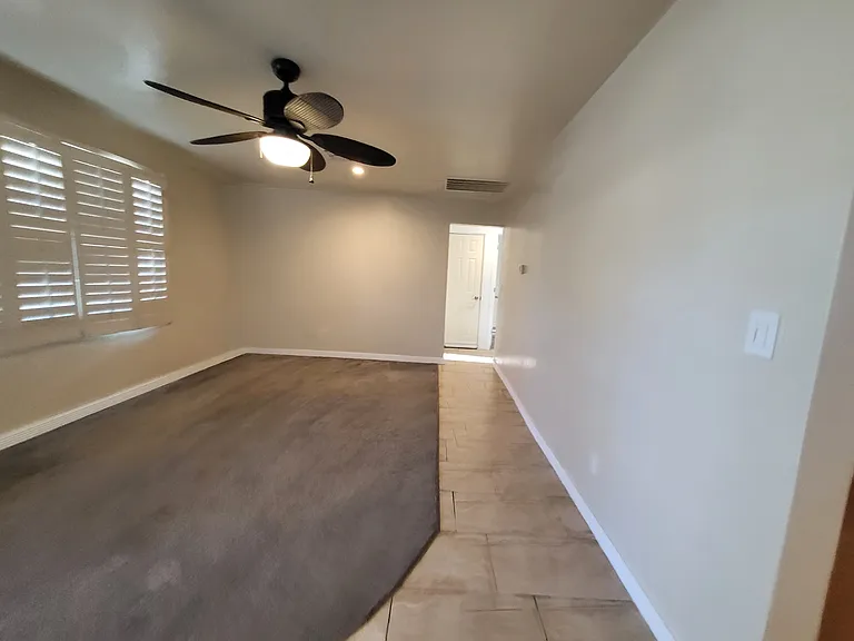 1040 N 27th Pl — Photo 58