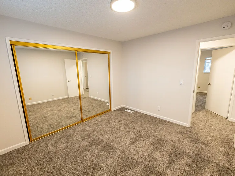 609 Poinsettia Ave — Photo 24