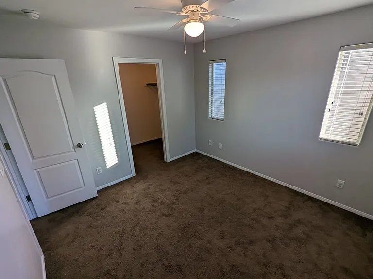 7760 Floral Fabric Ct — Photo 33
