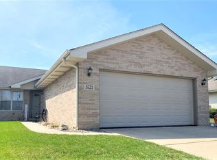 5721 Iris Ln, Schererville, IN 46375