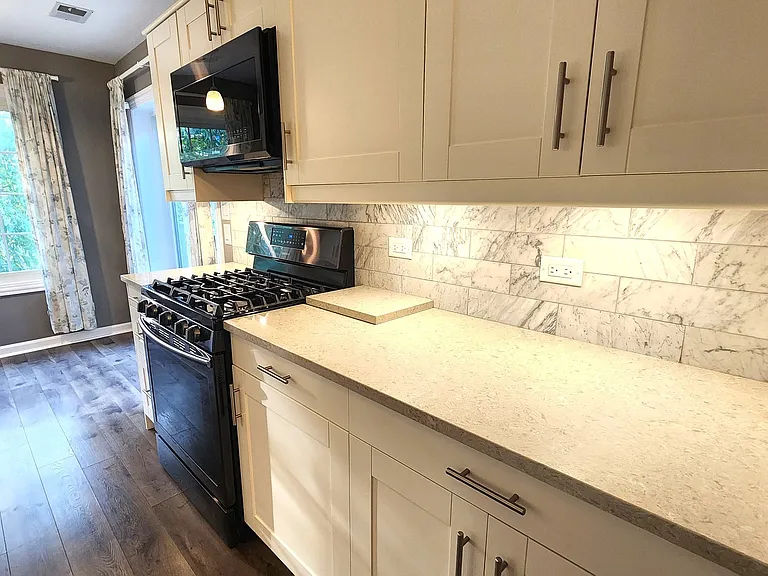 1522 Commodore Ct #6 — Photo 7