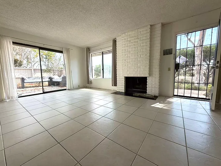 3877 Camino Lindo — Photo 6