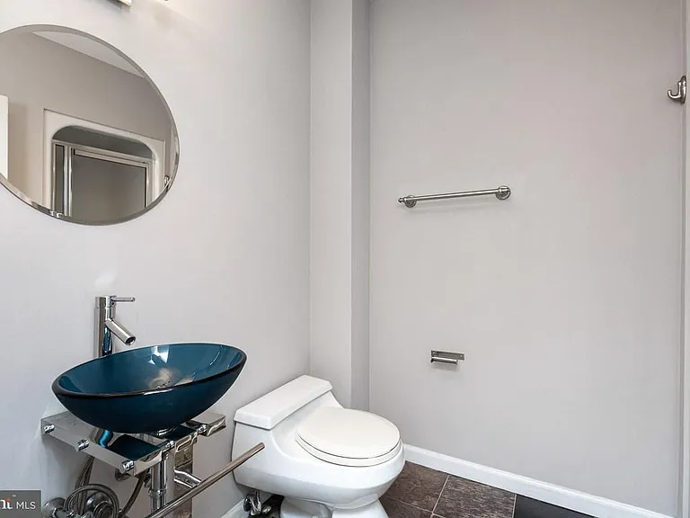 7 N Columbus Blvd #223 — Photo 25
