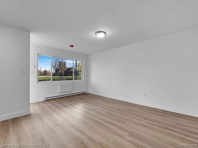 44 Highland St #2 — Photo 6
