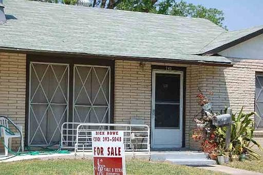 1st image of 243 PARCHMAN ST