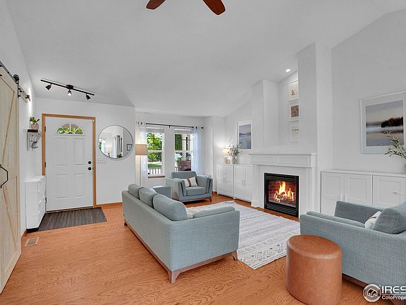 5th image of 1367 6th St SE