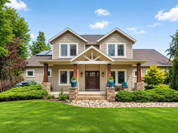 30166 Lloyd Ln, Niles, MI 49120