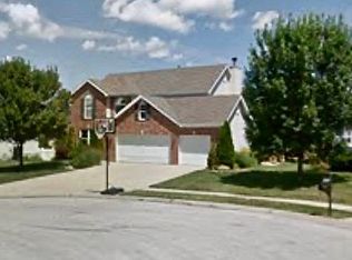 809 Wild Horse Creek Dr, Fairview Heights, IL 62208