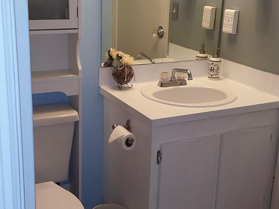 2nd Bathroom on 1st Floor