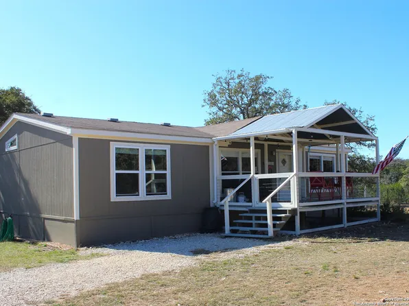 716 CANDY RD, Pipe Creek, TX 78063