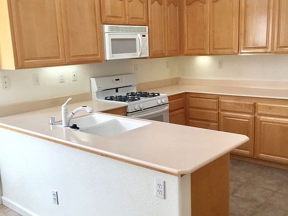 4th image of 2421 Churchill Ct