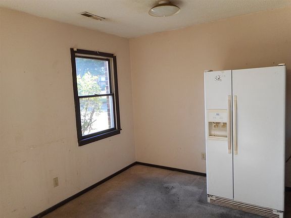 4th image of 1111 Reservoir St APT A