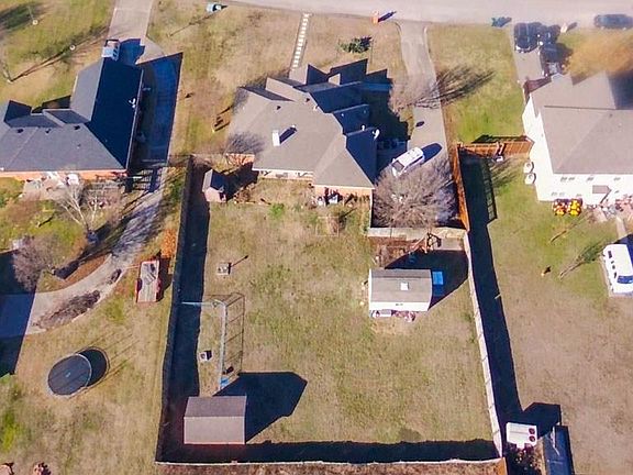 3rd image of 5109 Creek Crossing Dr