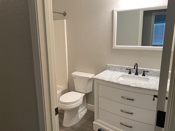 5th image of 10461 W Palm Ln
