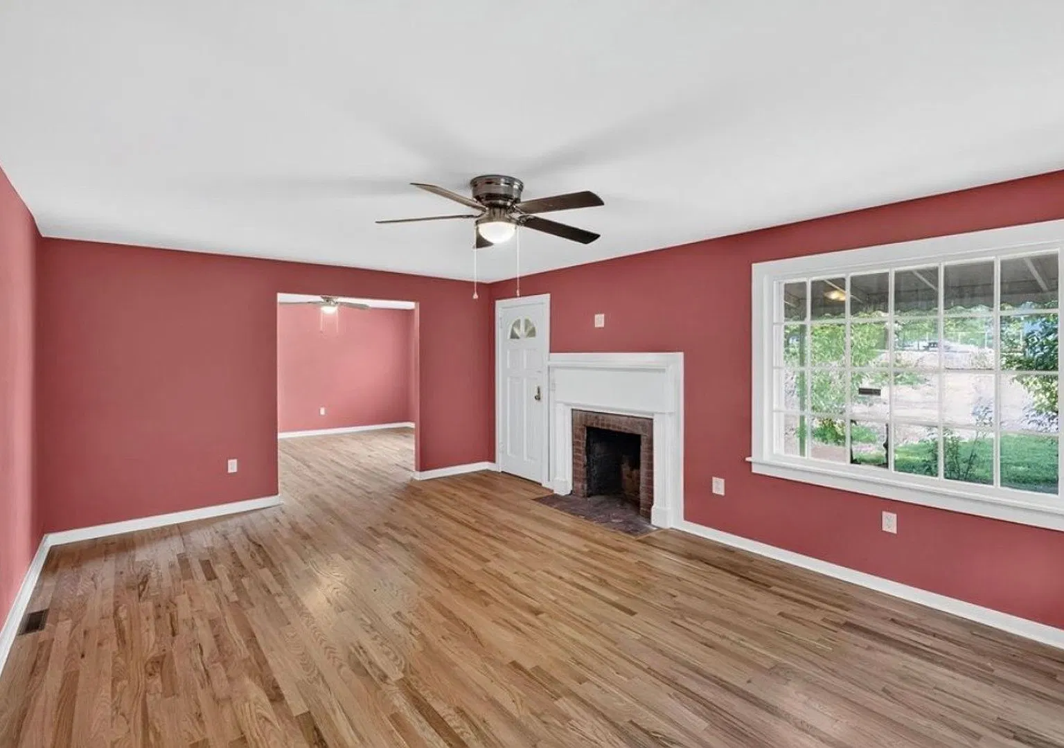 Spacious 3 Bedroom, 2 Bathroom Within Walking Distance of Downtown Inman — Photo 3