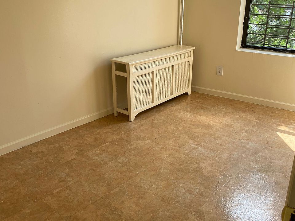 1st image of 256 Woodworth Ave APT 3A